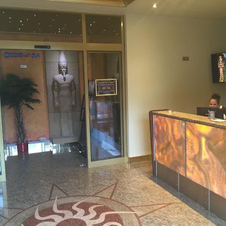 Casino & Hotel Admiral ストラージュニー エクステリア 写真