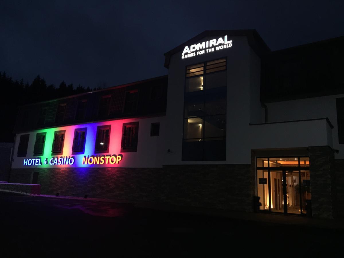 Casino & Hotel Admiral ストラージュニー エクステリア 写真